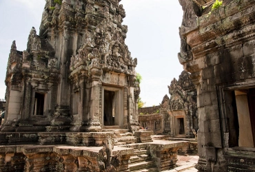 Siem Reap – Banteay Srei – Banteay Samre (B/-/-)