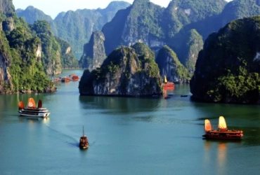 Hanoi – Cat Ba – Baie de Lan Ha (B/L/D)