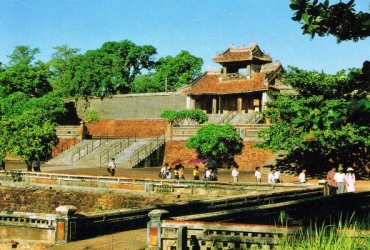 Hue – Visite de la ville (B/-/-)