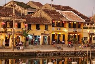Hue – Hoi An – Visite de la ville (B/-/-)