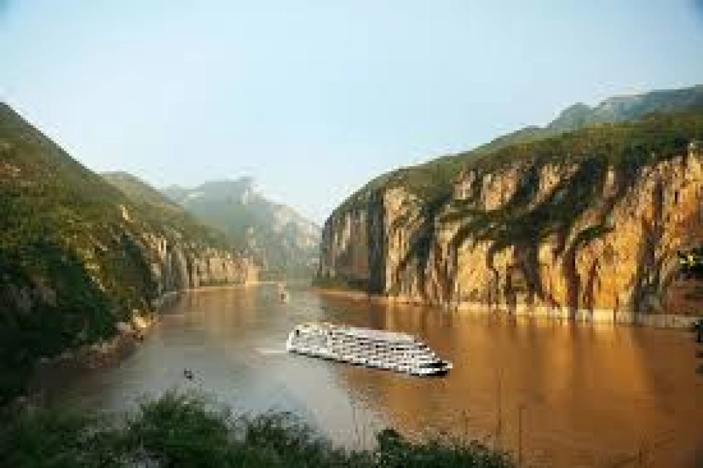 "Petites Gorges" / Gorge Wu / Gorge Qutang (B, L, D)