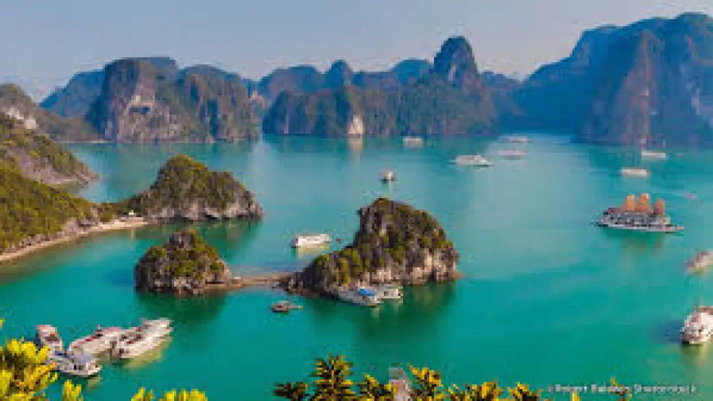 Hanoi - Baie d' Halong Tour collectif avec guide anglophone