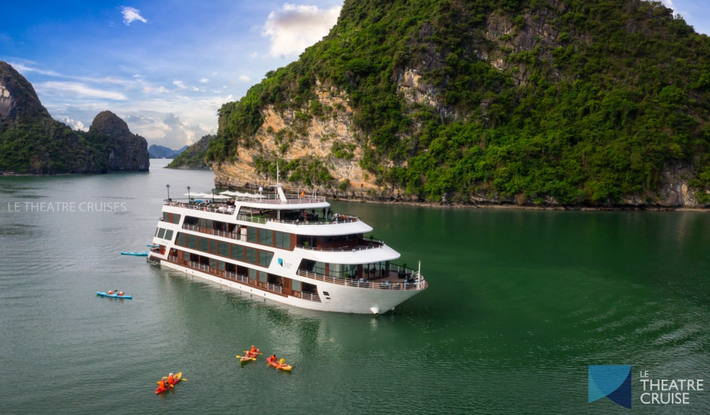 Hanoi - Halong (L, D)