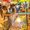 Chiang Mai au soir: Nourriture de rue au marché nocturne de Chiang Mai