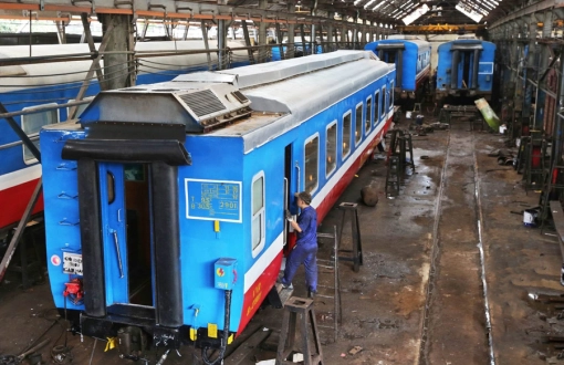 L'usine ferroviaire de Gia Lam - Un train historique