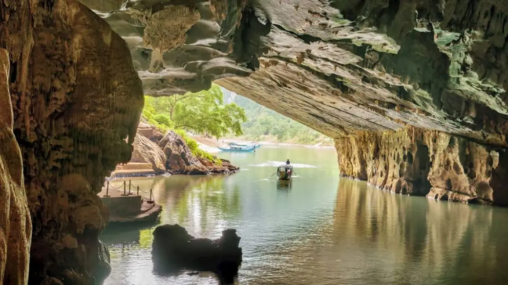 Grotte de Phong Nha – Grotte de Thien Duong – Train de nuit pour Hanoi