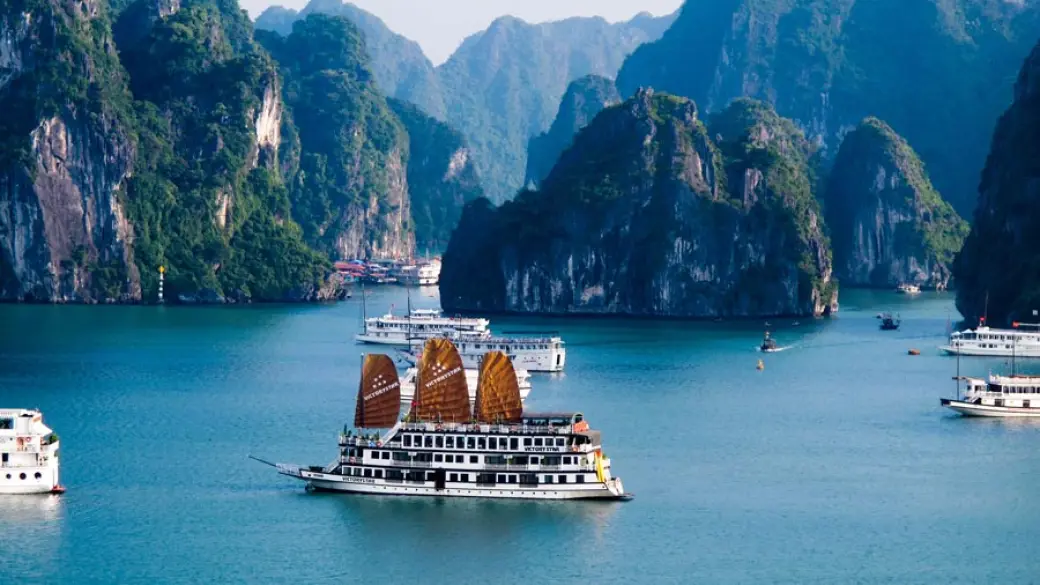 Tam Coc - Baie Ha Long Guide anglophone à bord