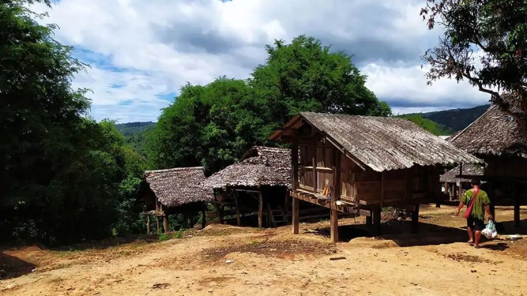 Chiang Mai – Chute de Mork Fah – Village de Karen – Nuit chez l’habitant
