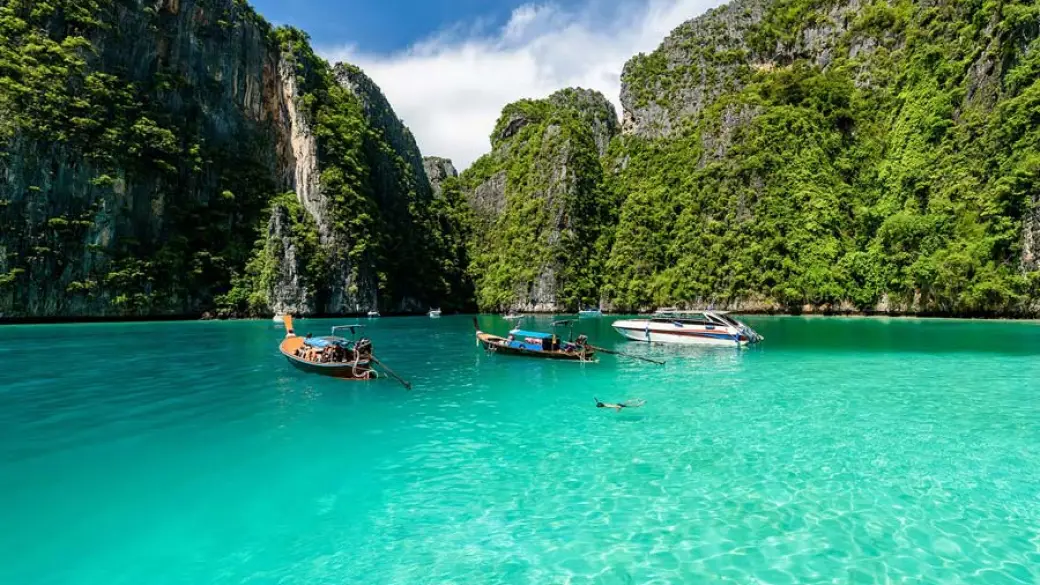 Krabi - Excursion en speedboat vers les îles Phi Phi Tour collectif avec guide anglophone