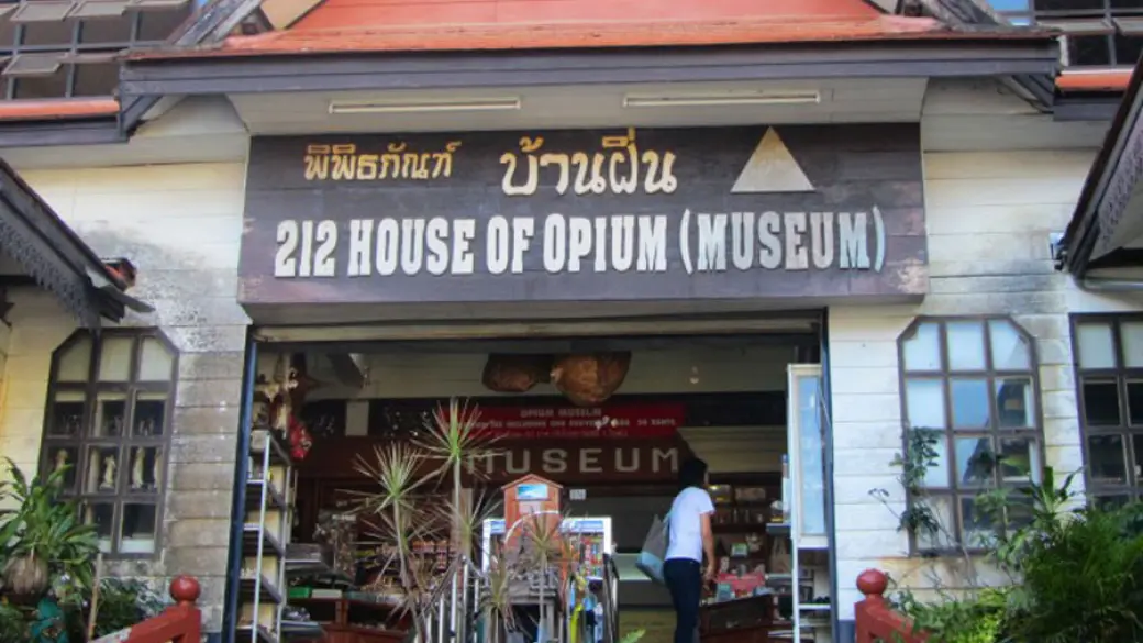 Chiang Rai – Doi Mae Salong – Mae Sai – Triangle d’Or – Chiang Rai