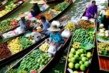 Bangkok – Marché ferroviaire – Marché flottant – Tour gastronomique en tuk-tuk (B, D)