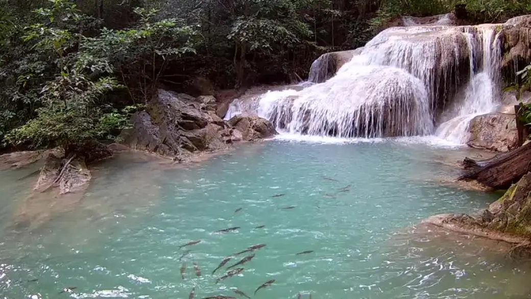 Kanchanaburi – Chutes d’Erawan – Grotte de Phra That - Ayutthaya