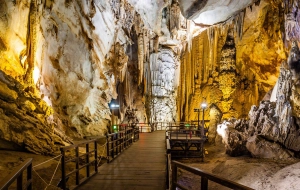 Phong Nha et la grotte du Paradis