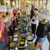 Un jour de la visite de Hué : Exploration la cuisine traditionnelle