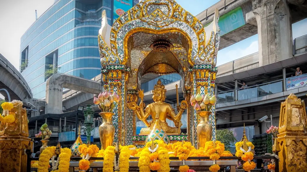 Kanchanaburi – Chute d’Erawan – Ayutthaya