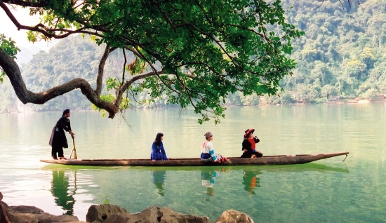Excursion à Ba Be 3 jours : Nature, cascades et lacs