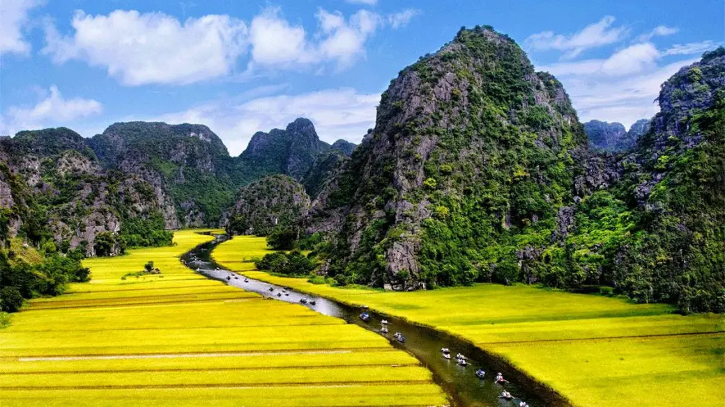 Ninh Binh – Tam Coc – Hoa Lu – Hanoi