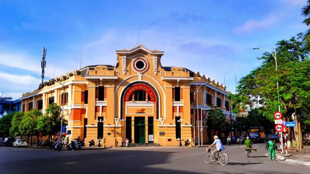 Île De Cat Ba – Haïphong – Hanoi - Train pour Hue