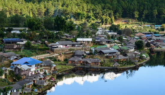 3 jours à Mae Hong Son : Montagnes, temples et villages