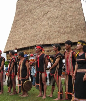 Kon Tum 3 jours 2 nuits : Les tribus montagnardes