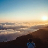 Voyage à pied Ha Giang 4 jours : Conquérir de la montagne Tay Con Linh