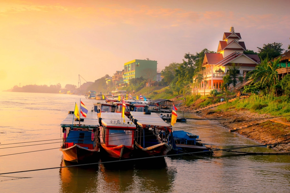 Chau Doc - Phnom Penh (B, L)