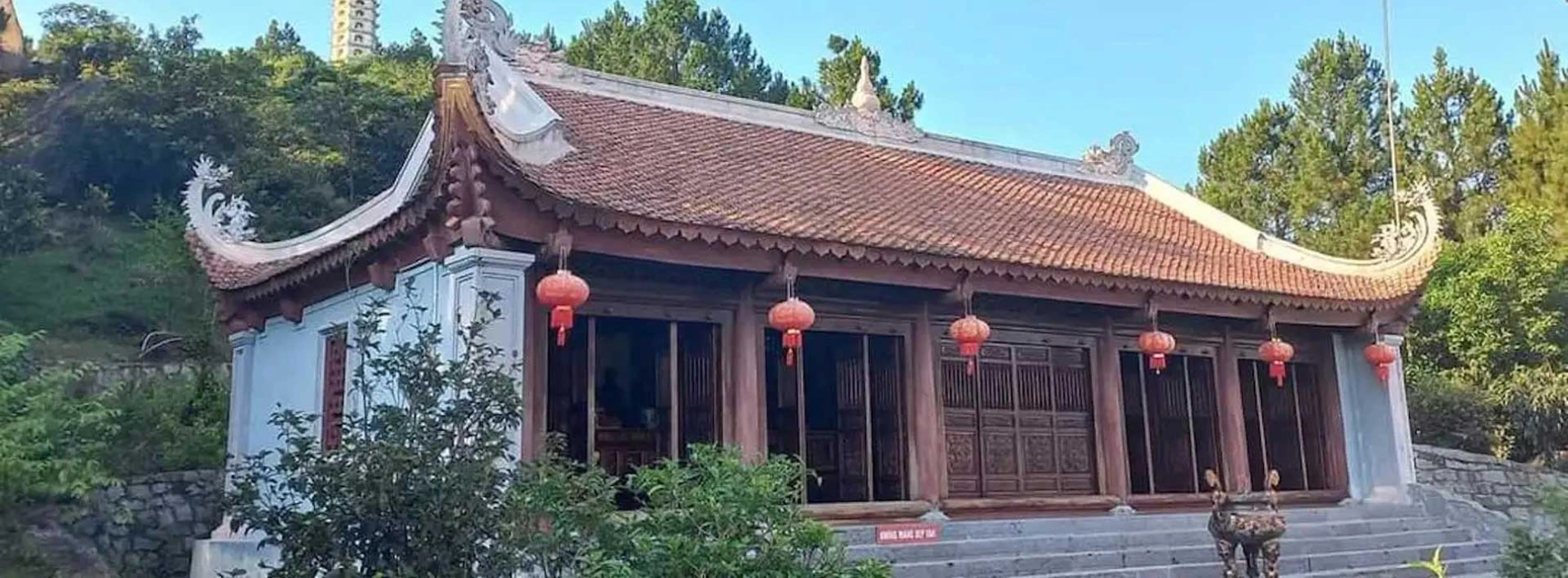 Temple Huong Tich