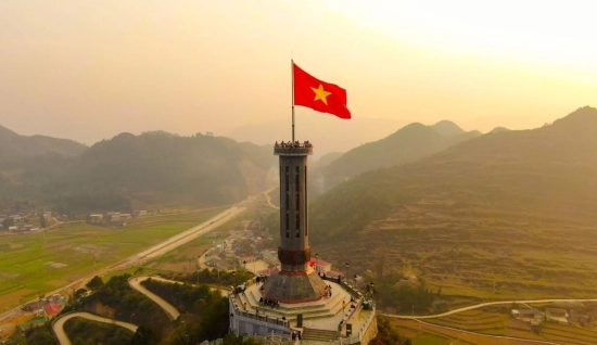 Aventure de 4 jours à Ha Giang: voyage au cœur des montagnes sacrées
