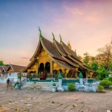 Circuit Laos 5 jours: Vientiane, Vang Vieng et trésors de l'UNESCO