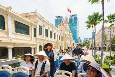 Arrivée à Ho Chi Minh Ville (-/-/-)