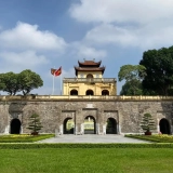 Circuit au nord du Vietnam 4 jours 3 nuits à Hanoï - Halong - Ninh Binh: croisière de charme & paysages mystiques