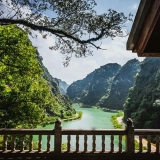 Circuit au nord du Vietnam 4 jours 3 nuits à Hanoï - Halong - Ninh Binh: croisière de charme & paysages mystiques