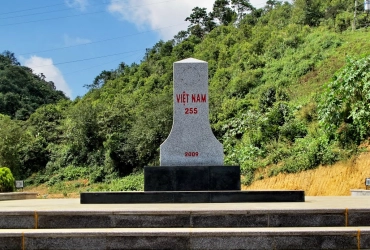 Moc Chau - Loong Sap - Vieng Xay - Sam Nua
