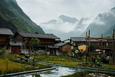 Dong Van – Meo Vac – Tinh Tuc - Cao Bang (B/-/-)