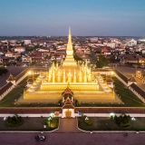 4 jours 3 nuits à Vientiane et Luang Prabang: Mekong, patrimoine UNESCO et luxe colonial