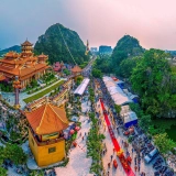 Voyage au Vietnam central 4 jours : culture impériale et sites UNESCO