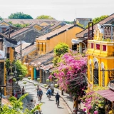Voyage au Vietnam central 4 jours : culture impériale et sites UNESCO