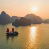 Croisière prestige sur la baie d’Halong et Lan Ha 4 jours: Séjour détente à Cat Ba