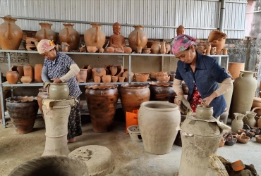 Hanoi - Phan Rang - Champa - Village de poterie de Bau Truc - Expérience de fabrication de poterie - Tour Po Klong Garai
