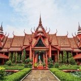 Voyage express entre Vietnam et Cambodge 2 jours : Escapade à Phnom Penh et Montagne de Ba Den