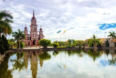 Hanoï – Marionnettes sur l’eau de Nam Chấn – Musée Rural – Salines de Bach Long – Église de Ninh Cuong – Hanoï