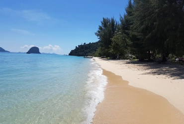 Chiang Mai - Vol pour Krabi - Koh Ngai (B/-/-)