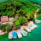 Mini-circuit à Hue : Une journée en bateau sur la rivière des Parfums