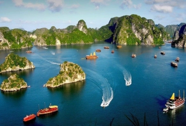 Baie d'Halong – Hydravion – Hanoi (B,L)