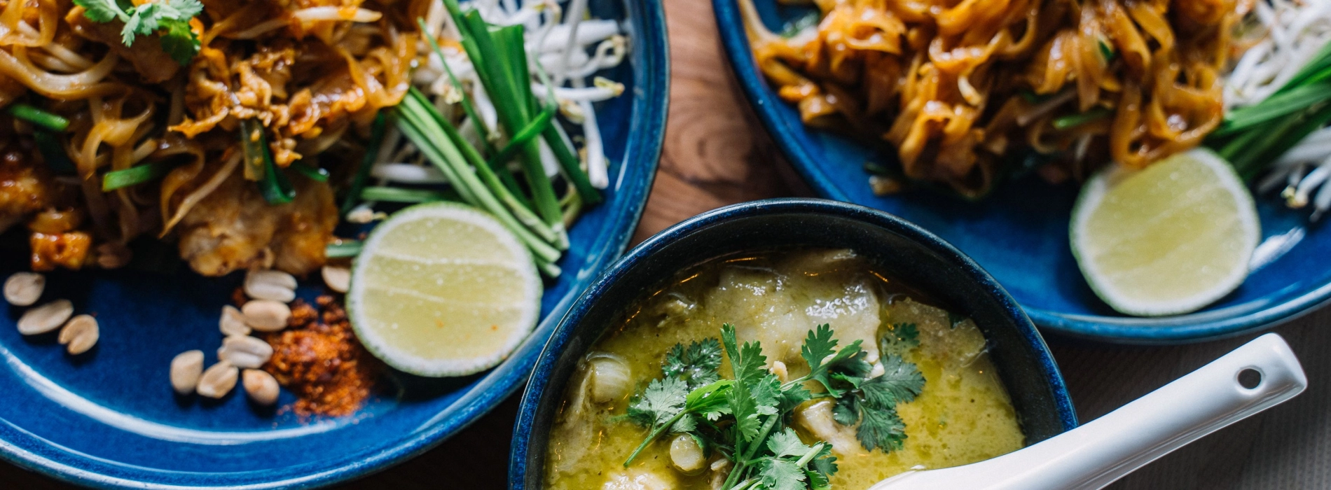 Cours de cuisine thaïlandaise : guide complet pour voyageurs